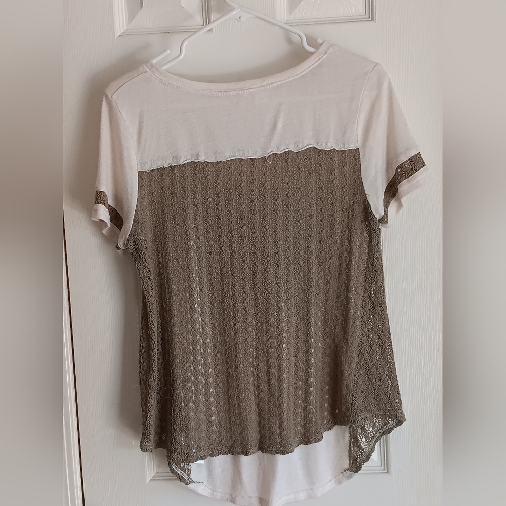 MISS ME Ladies beaded lace top. Medium - Picture 5 of 5